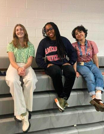 From left to right: Seniors Natalia de Los Rios, Ure Emejuru and Kenza Zitouni